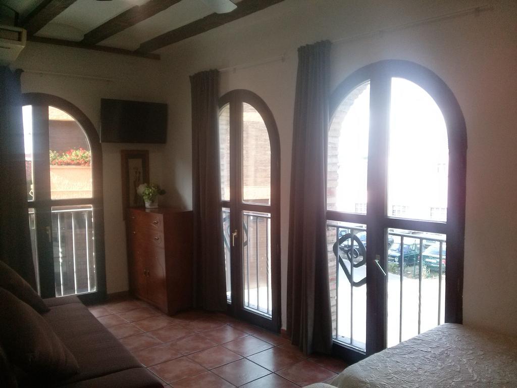 Hostal Suetxe Los Arcos Bagian luar foto