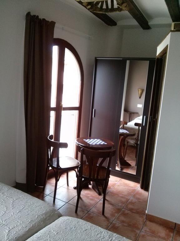 Hostal Suetxe Los Arcos Bagian luar foto