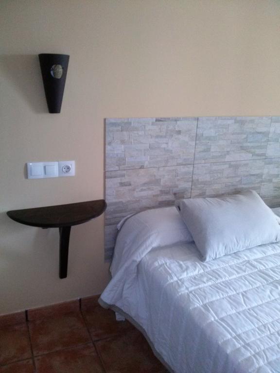Hostal Suetxe Los Arcos Ruang foto