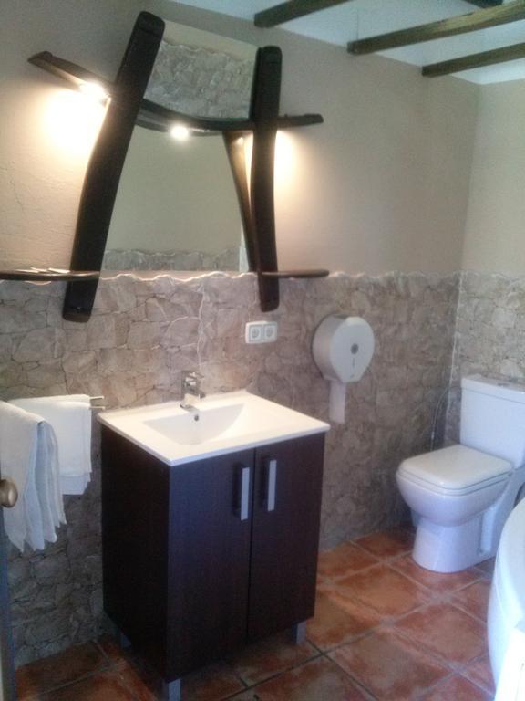 Hostal Suetxe Los Arcos Ruang foto