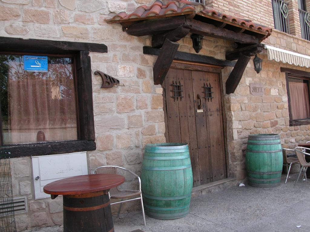 Hostal Suetxe Los Arcos Bagian luar foto